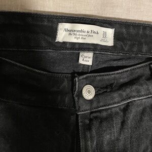 Curve Love High Rise 90s Relaxed Jeans